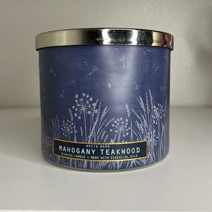 Mahogany Teakwood Bath & Body Works candle